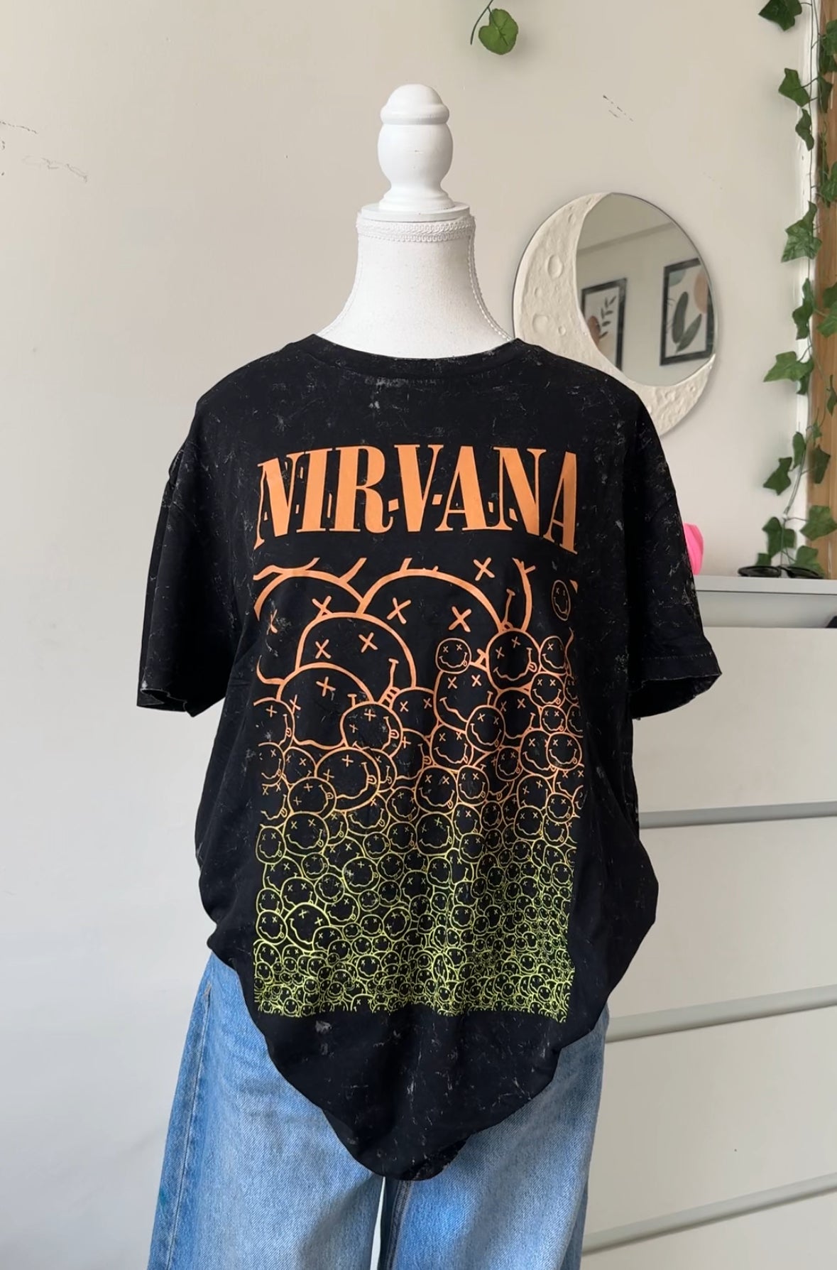 Nirvana Relaxed Unisex T-Shirt