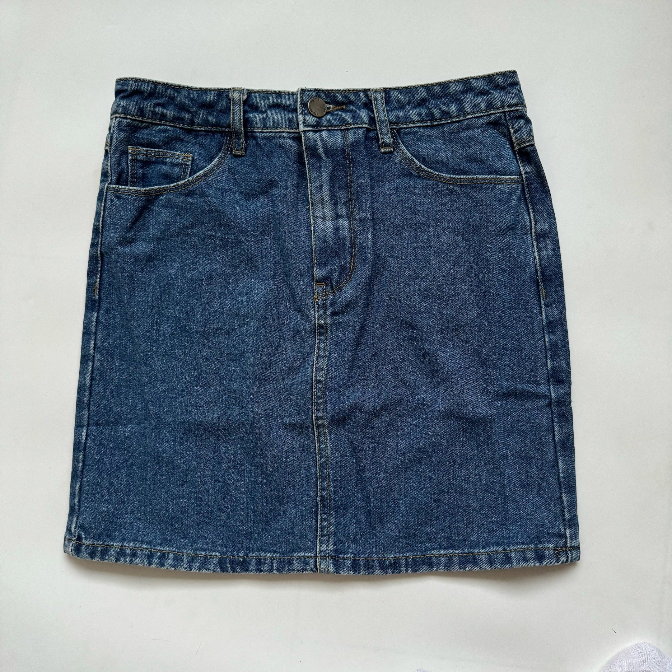 Medium Wash Denim Skirt 66g - 26/27"