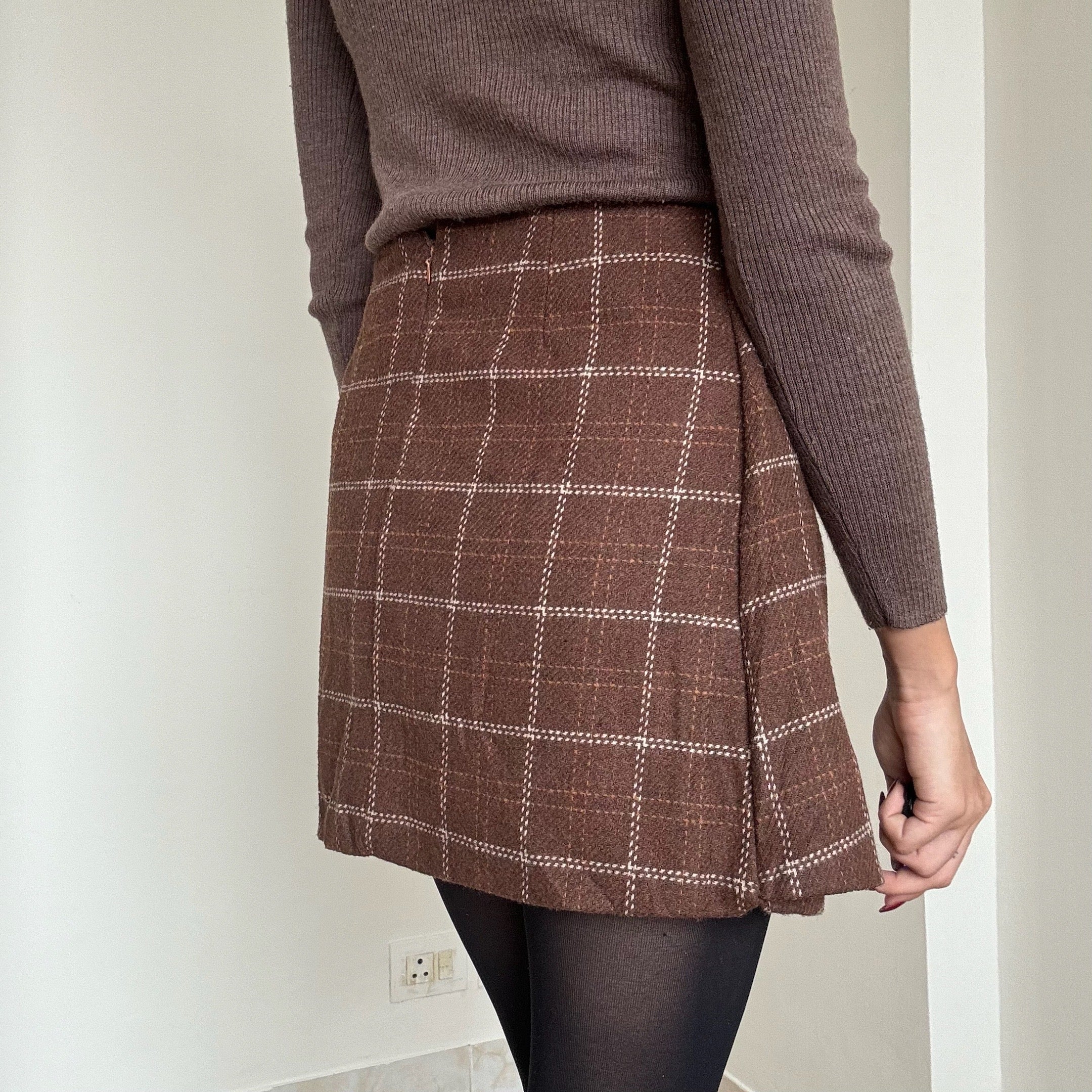 Brown Plaid Skirt 04 - 26