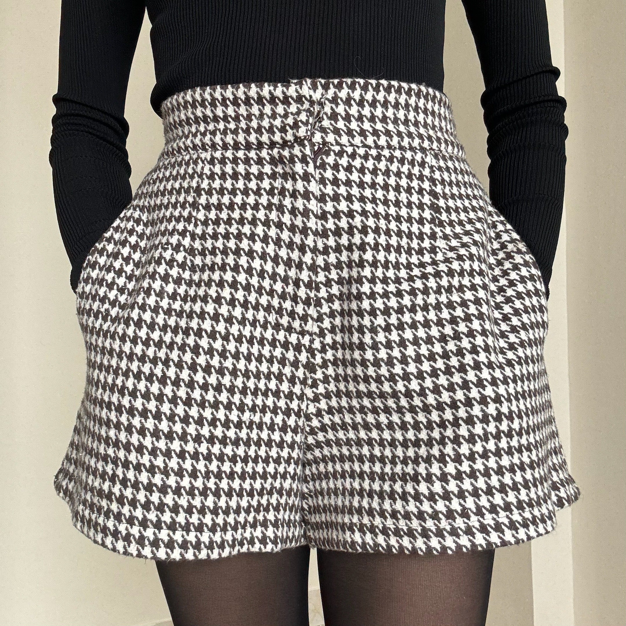 Brown Houndstooth Check Shorts - 25