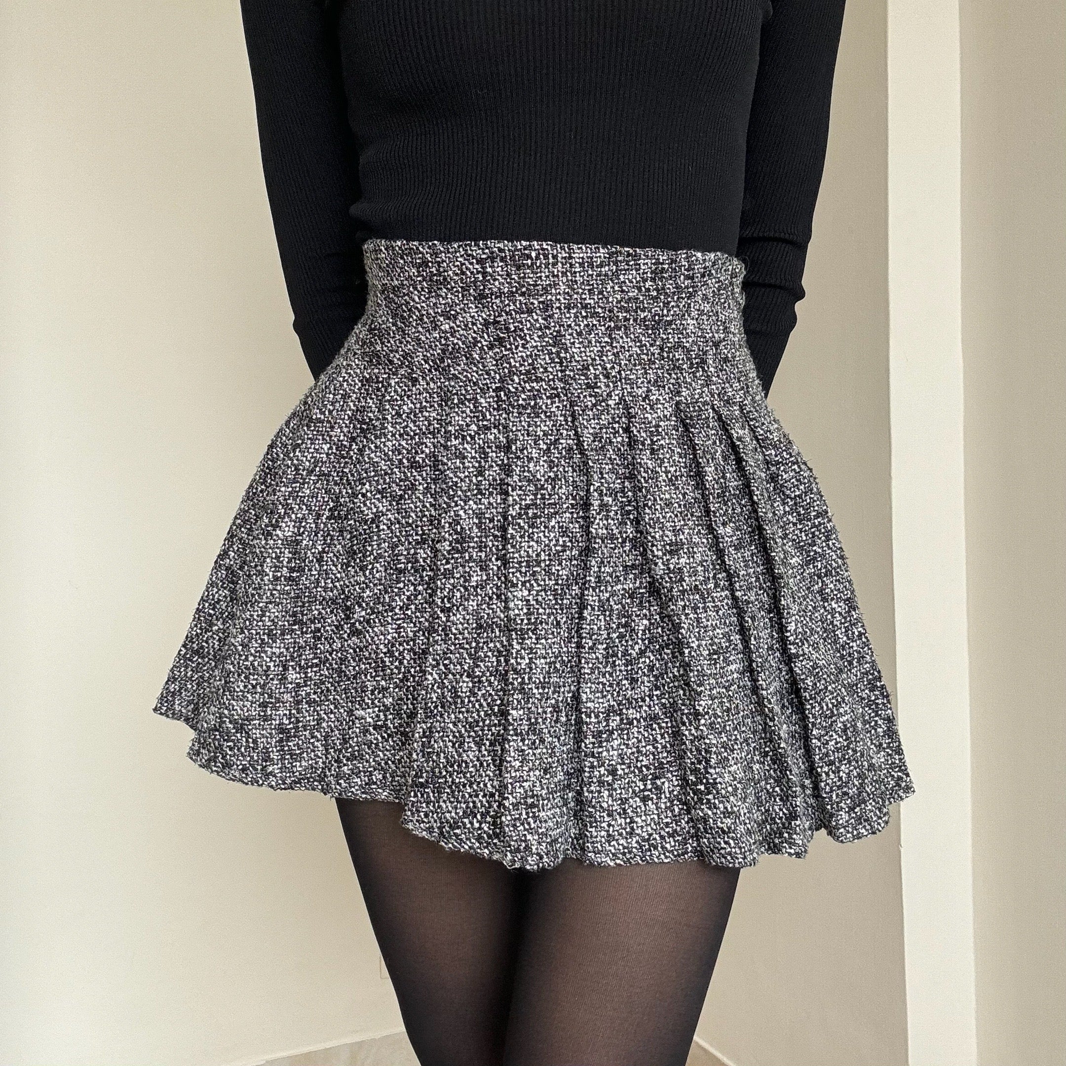 Black Tweed Pleated Skirt 01 -  26