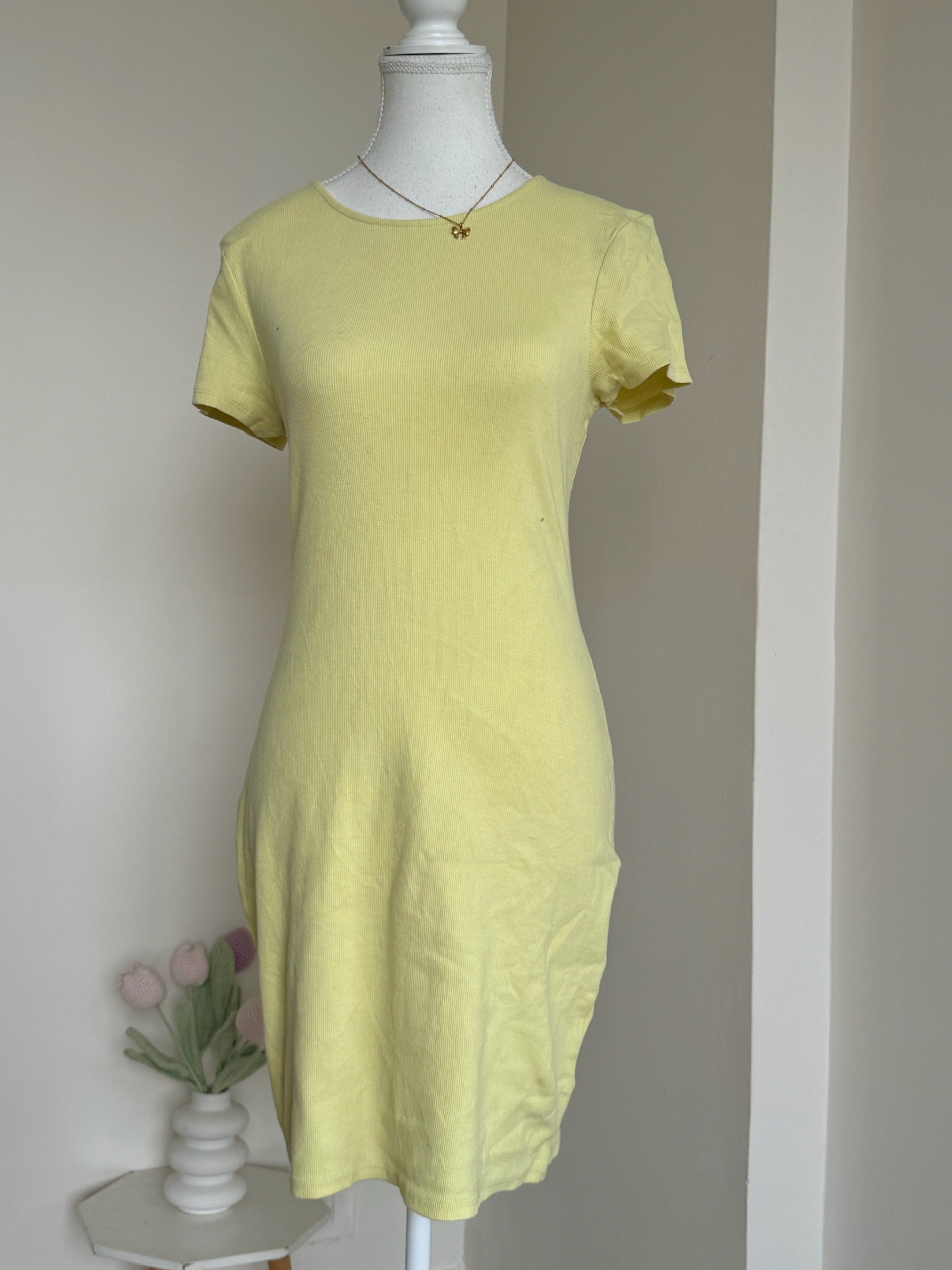 Yellow Ribbed Bodycon Dress - 11