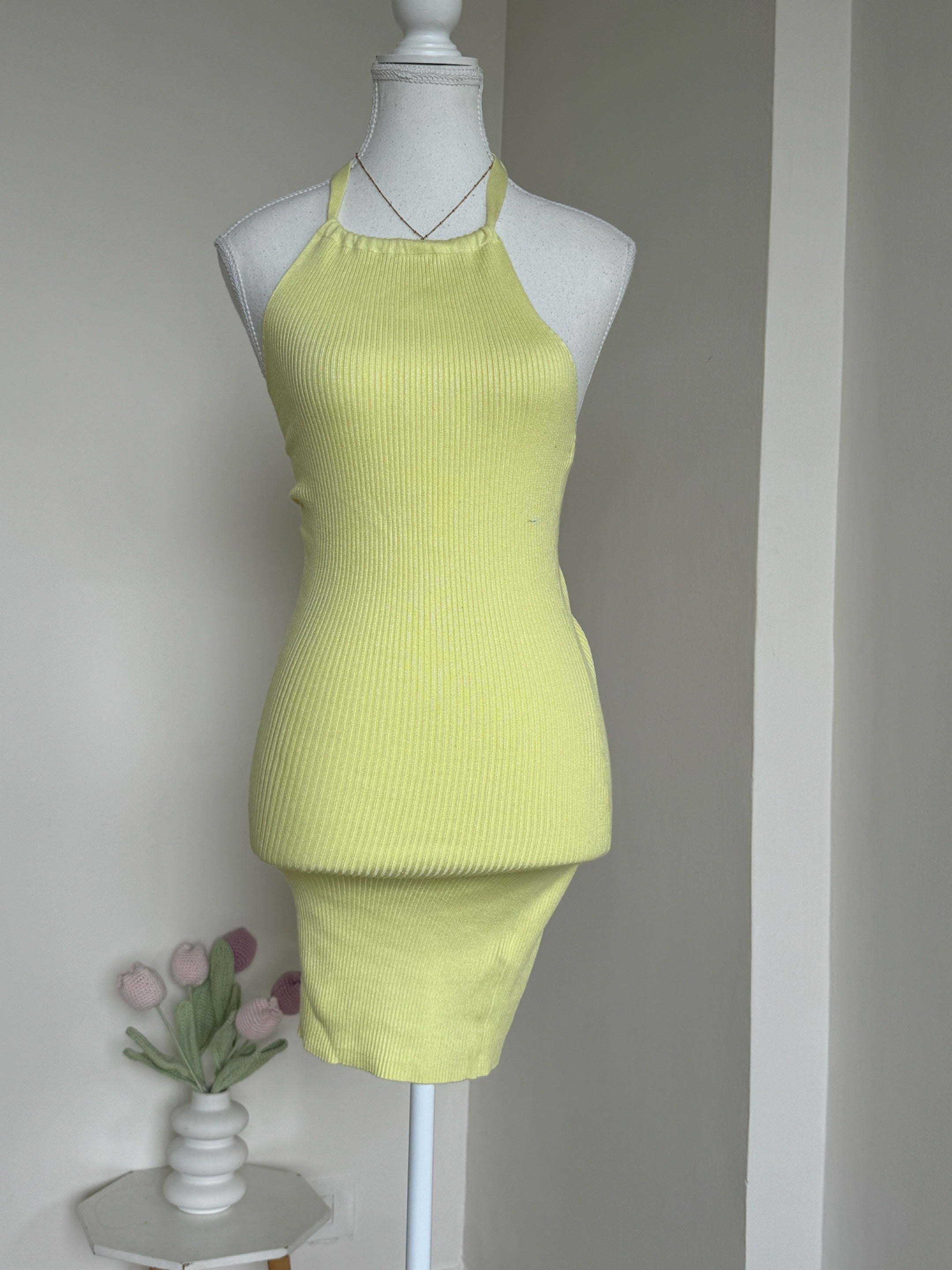 Yellow Halter Bodycon Dress - F21