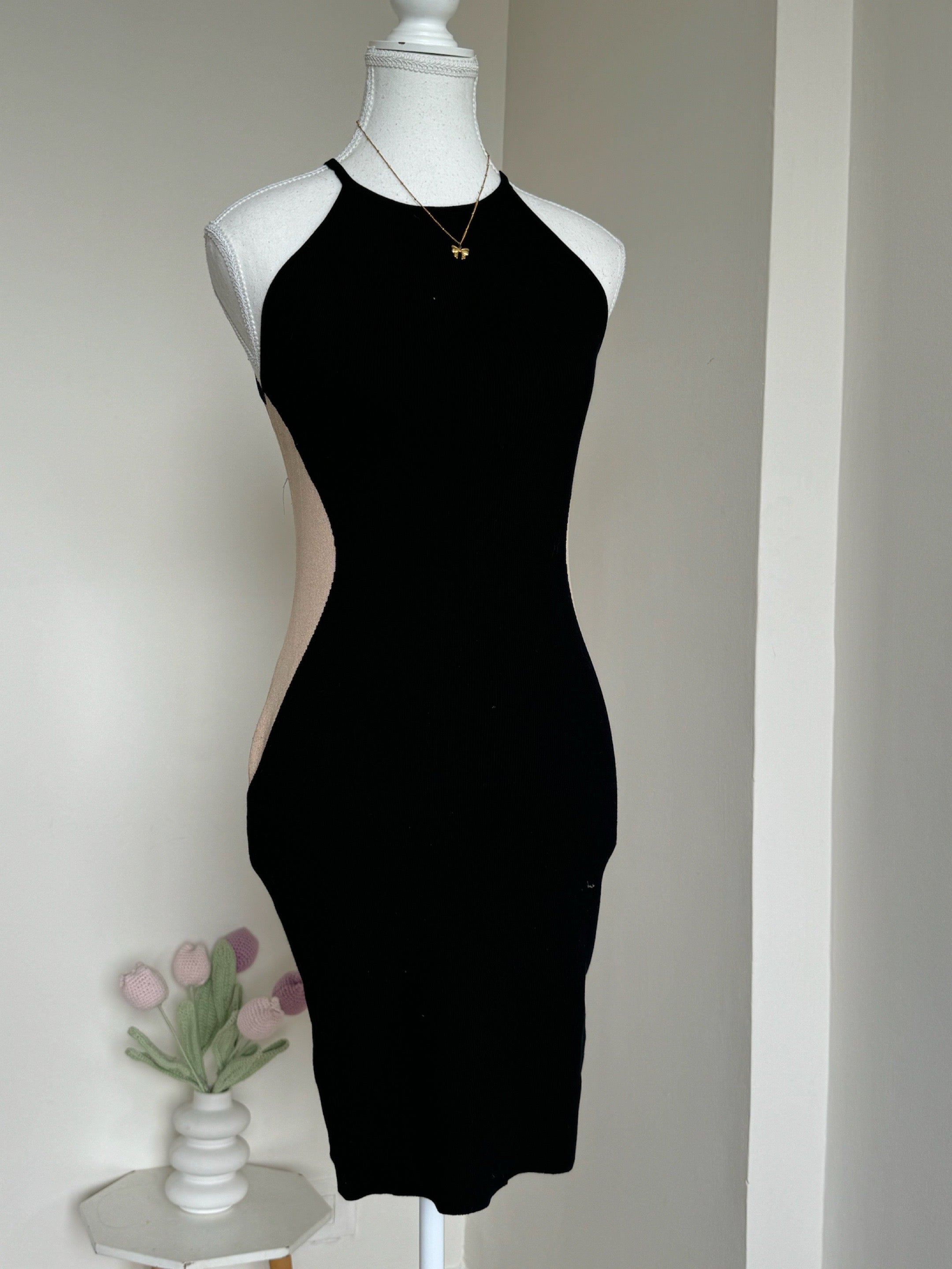 Black Halter Bodycon Dress