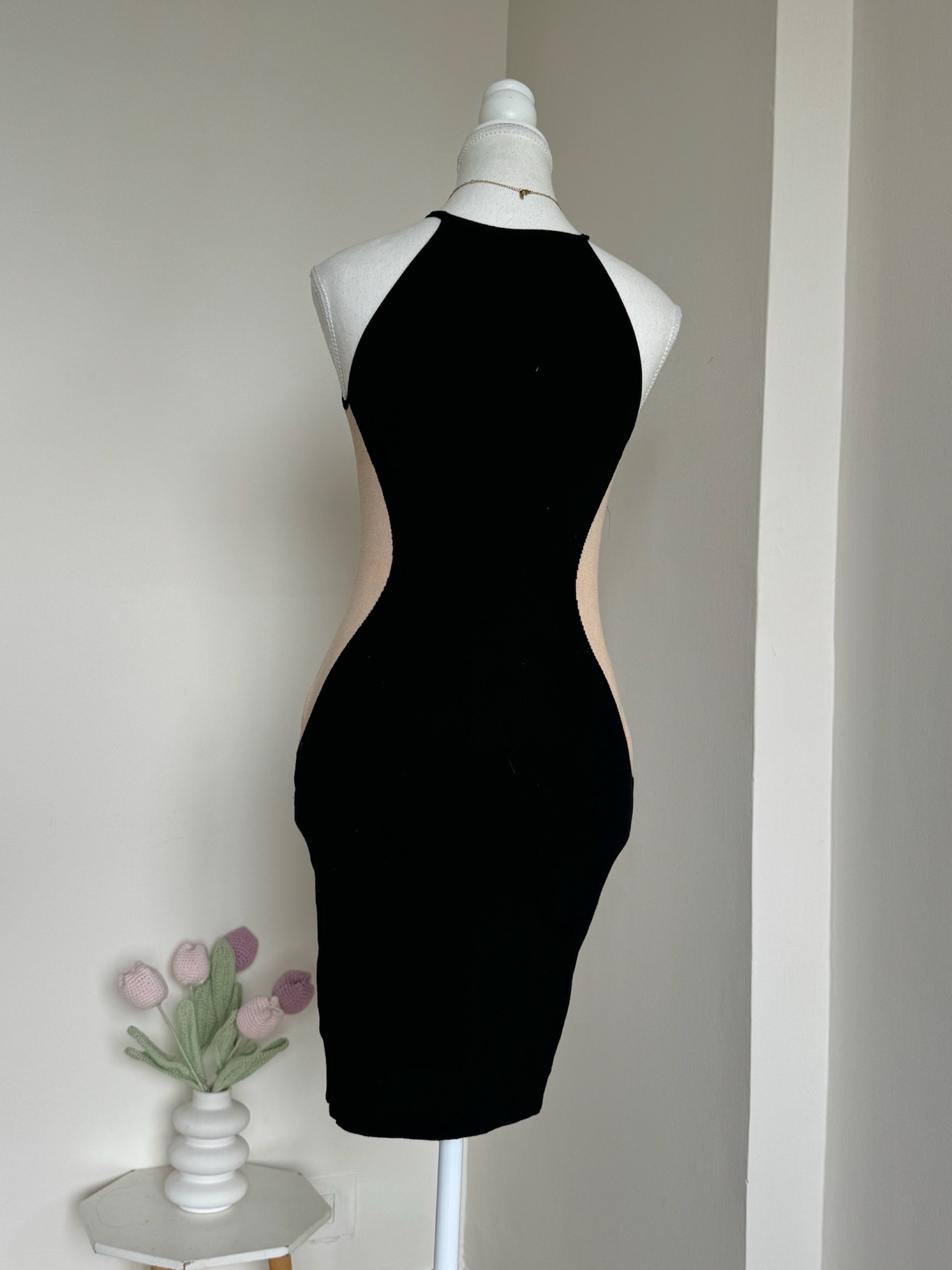 Black Halter Bodycon Dress