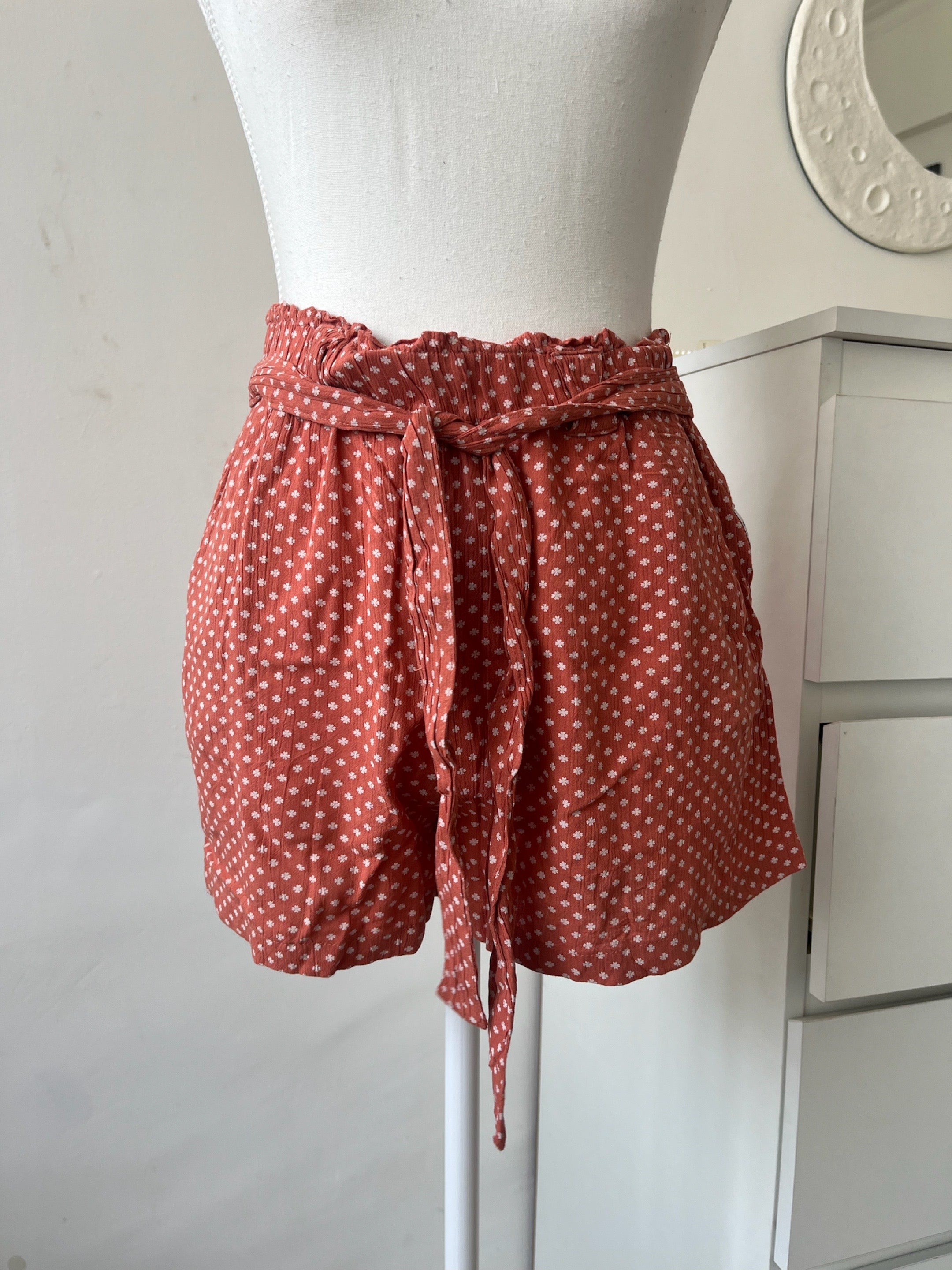 Orange Floral Shorts - 25/28