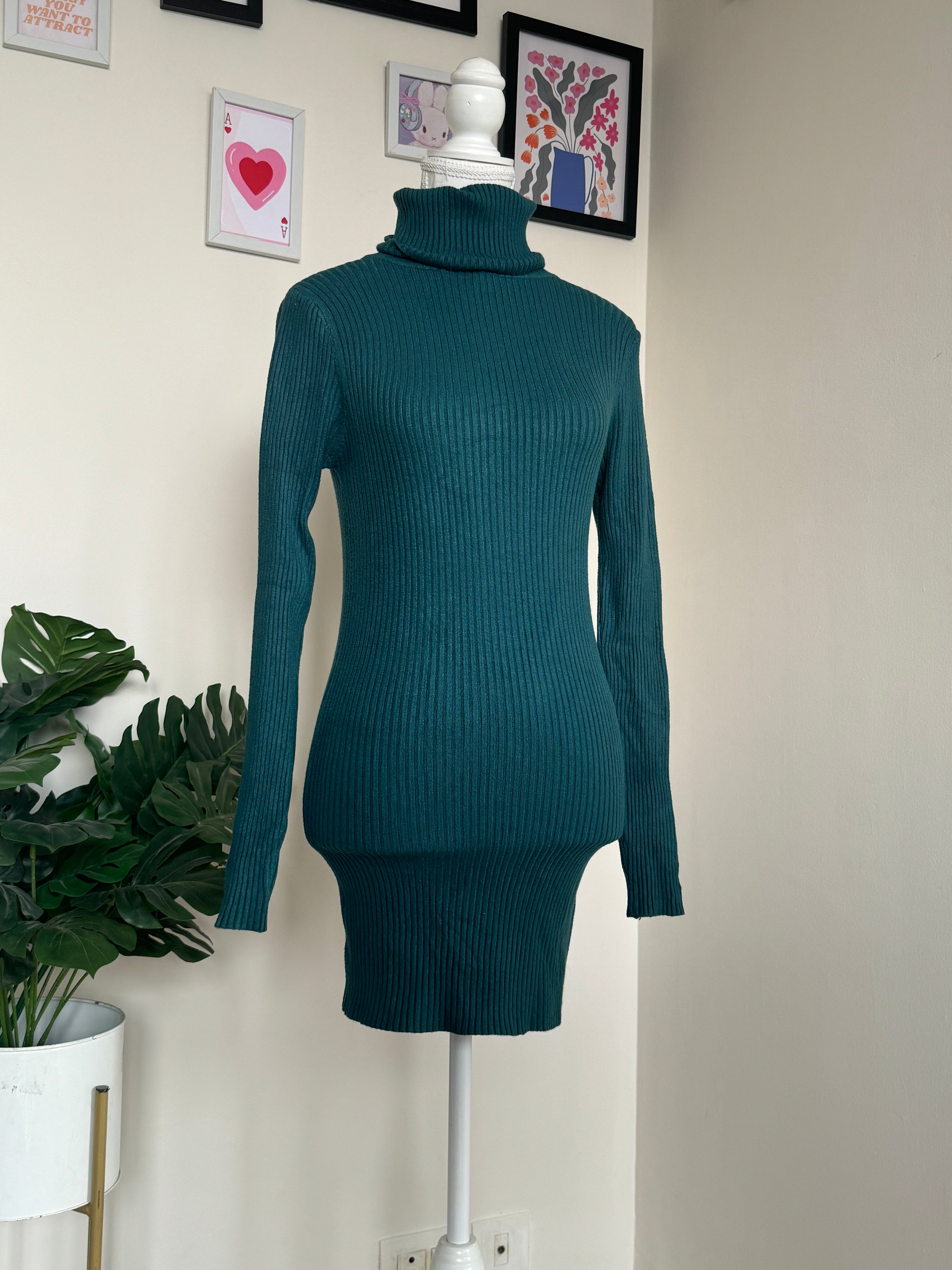 Emerald Green Turtle-Neck Bodycon Dress