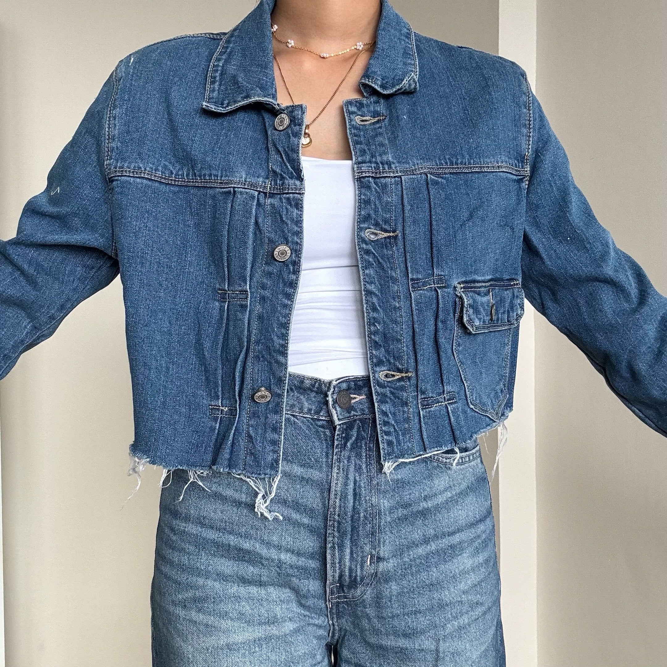 Medium Wash Cropped Denim Jacket - 10