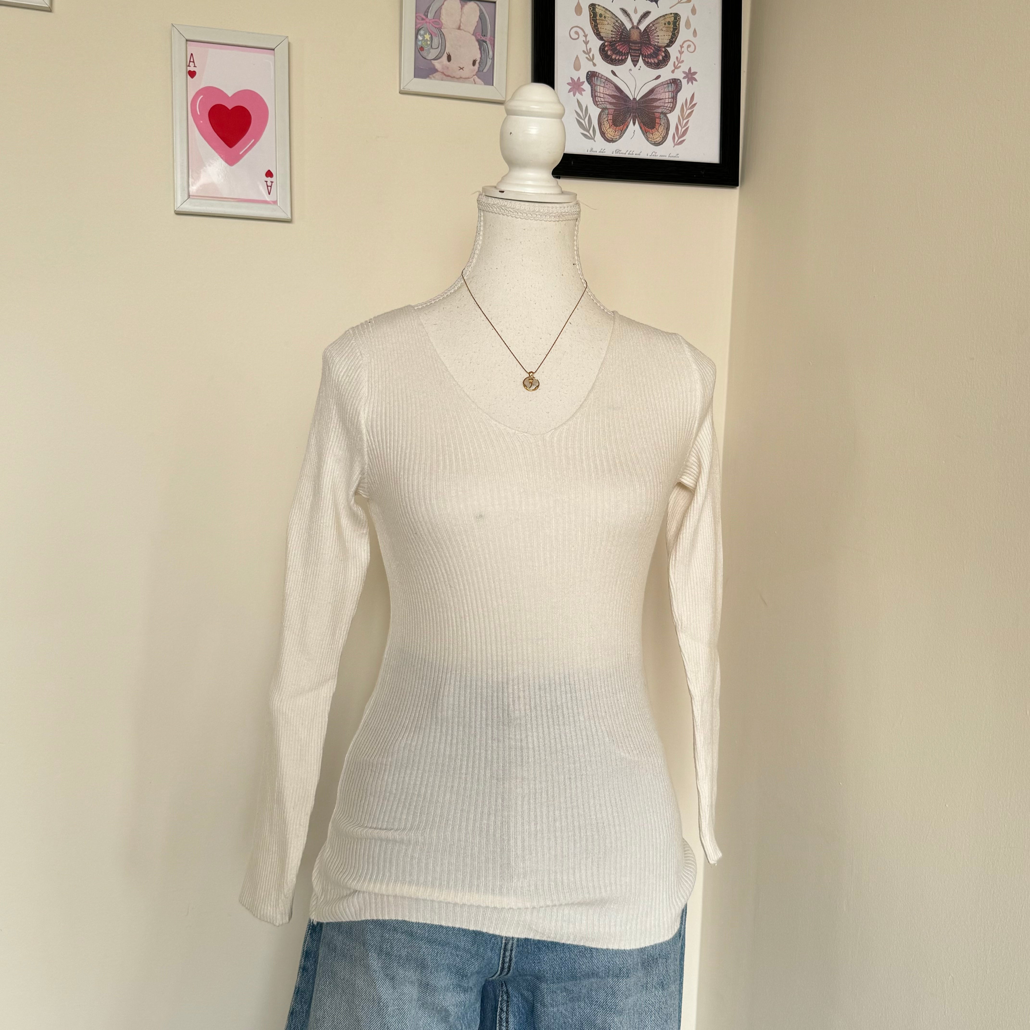 White V-Neck Knit Top