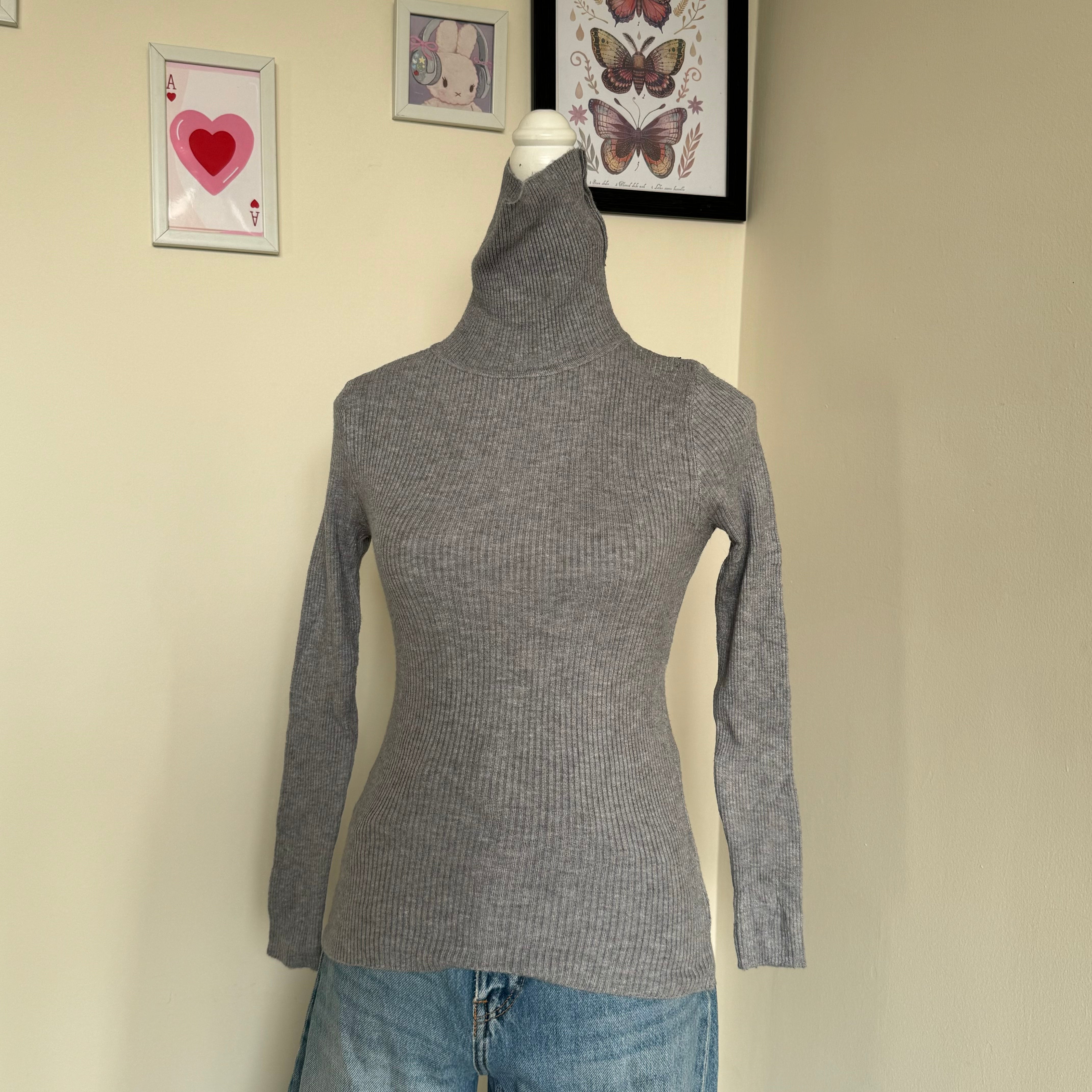 Grey Turtle-Neck Knit Top